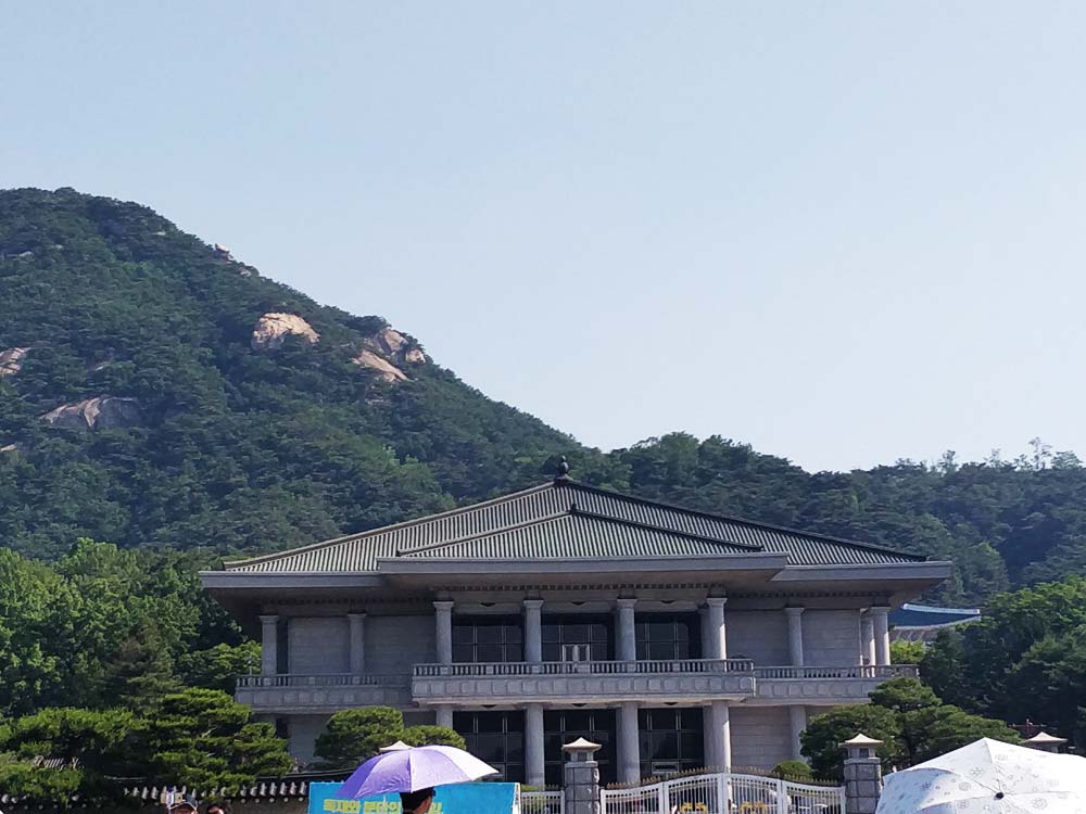 青瓦臺(tái)2.jpg 青瓦臺(tái)2.jpg